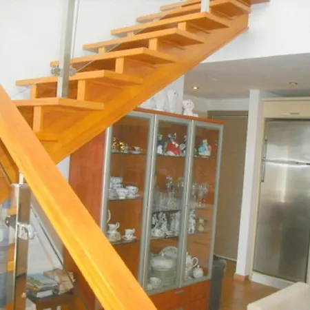 Babylon Bliss Is A Unique 3 Bed 3 Bath Duplex Home With Its Own Private Pool * 锡德
