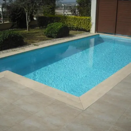 Appartement Babylon Bliss Is A Unique 3 Bed 3 Bath Duplex Home With Its Own Private Pool *